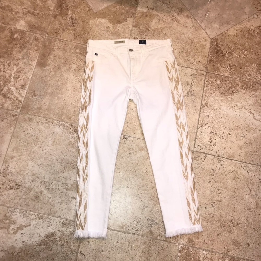 AG mid rise Cigarette Leg NWT Sz 29